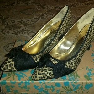 Cute women leopard pumps